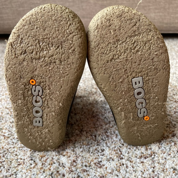 Black Baby Bogs, Size 7 - Picture 5 of 5